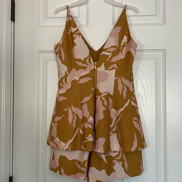 Keepsake The Label Camouflage Pattern Summer Sleeveless Short Romper NWOT XS - Picture 3 of 17